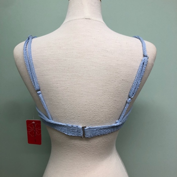 Gossip | Women’s Periwinkle Bikini | Size Large - Picture 4 of 4